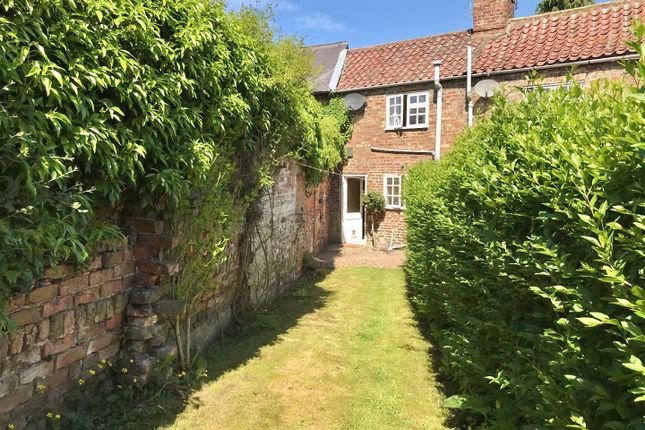 Braviners Row, Alne photo 2