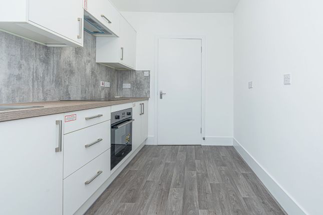 6, Cedar Crescent, Cowdenbeath photo 4