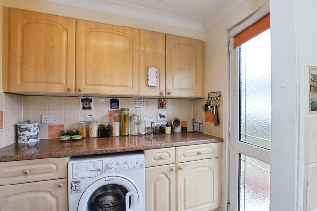 12, Lodge Park, Oakham photo 4