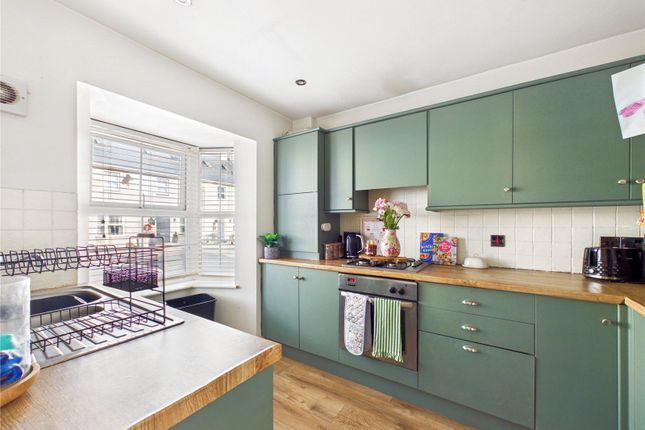 3, Victoria Court, Milford Haven photo 2