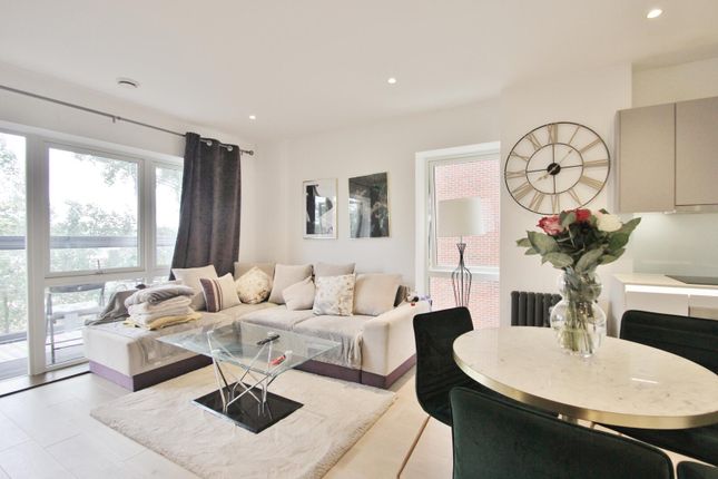 Brent Cross, Wilkinson Close, London photo 5