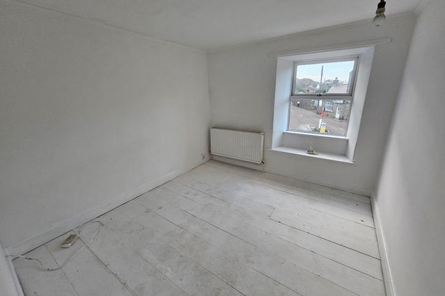 End terrace house for sale in Fore Street, Praze