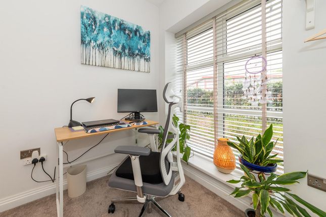 Flat Flat 11, Cadogan House, Rose Kiln Lane, Reading photo 3