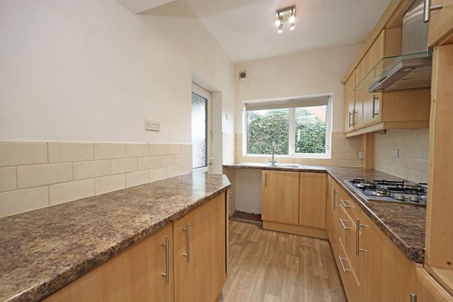 8 Poplar Grove, Newcastle photo 3