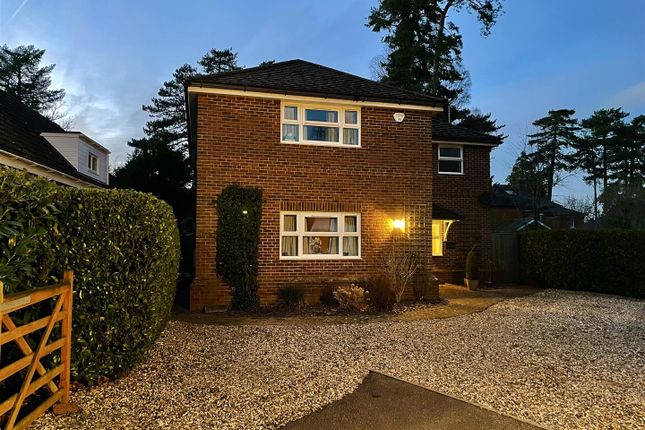 Detached house for sale in Sutherlands, Newbury