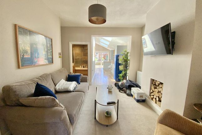56, Clarence Road, Milton Keynes photo 4