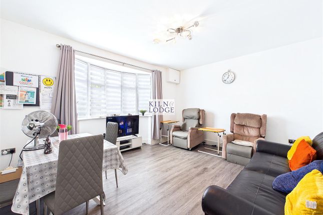 144, Corbets Tey Road, Upminster photo 3