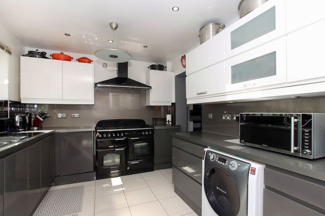 1, Fallowfield Walk, Hemel Hempstead photo 2