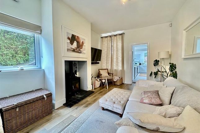 98 Moss Lane, Altrincham photo 3