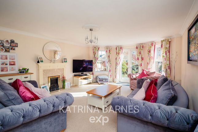 16, Crofters Walk, Braintree photo 2