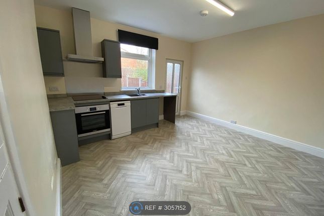 Sydney Street Brampton, Chesterfield photo 3