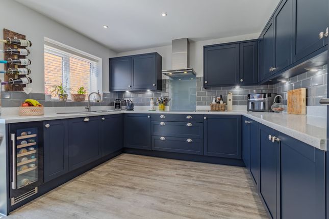 11 Sigrist Road, Leicester photo 4