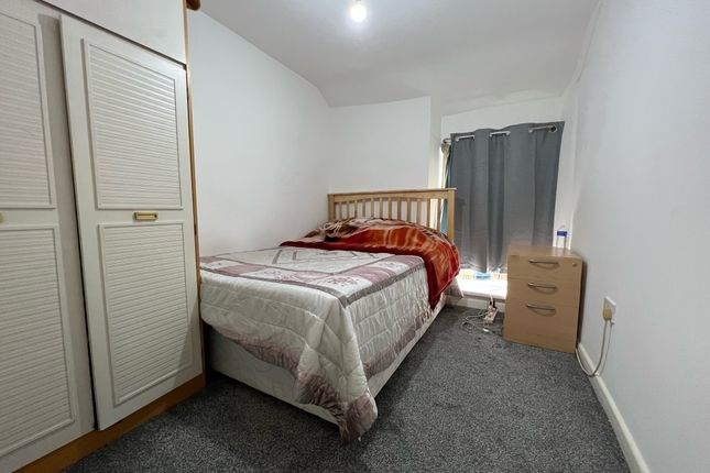 143, TONYPANDY photo 5