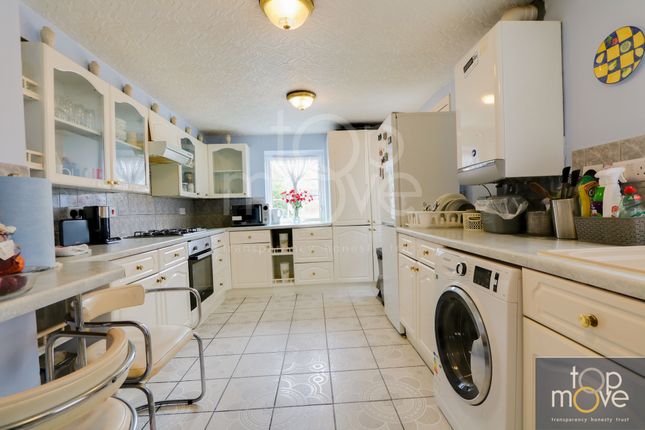 Thumbnail Room to rent in Bedsit@, Barow Road, Streatham Commom