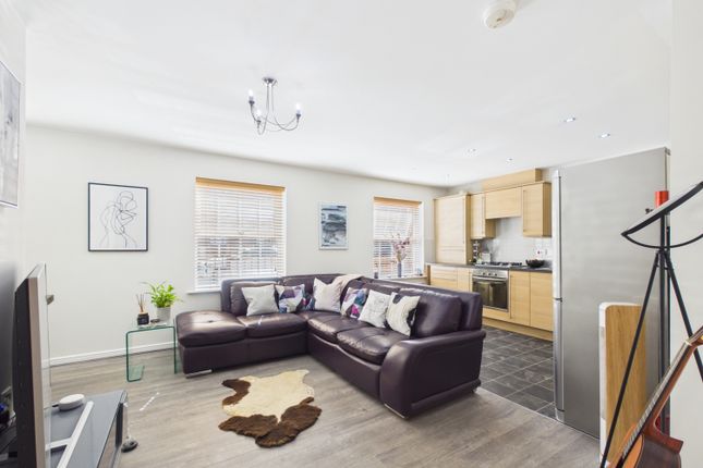 Flat 23, Burton Court, Oxford Street, Nottingham photo 3