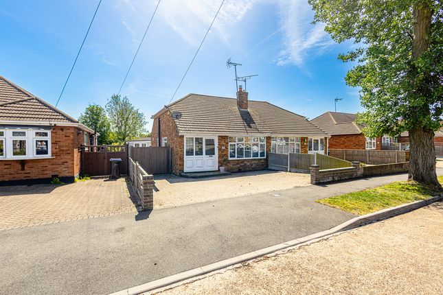 2-bed house on 14, Macmurdo Road, Leigh-on-sea, £375,000