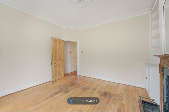 Ground Floor Flat, Harbord Street Fulham, London photo 2