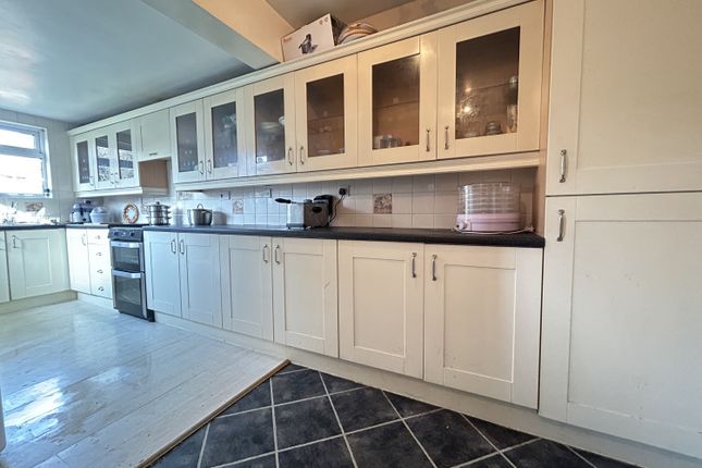 4, Passfield Square, Durham photo 4
