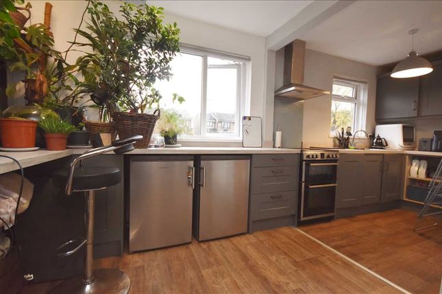 56, Nookfield, Leyland photo 3