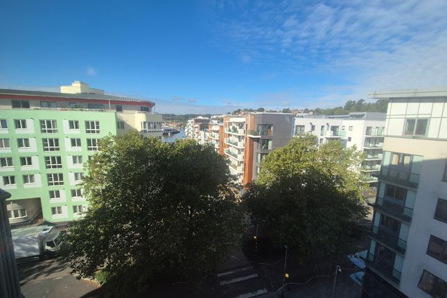 Flat 33, Bristol photo 4