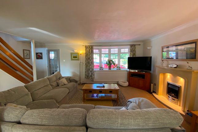 1 Mortimer Drive, Sandbach photo 2