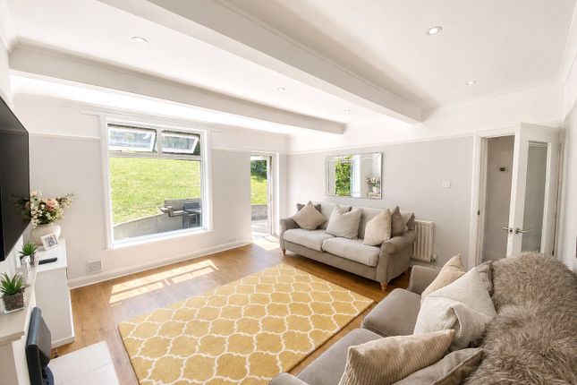 23,, Hillside, Surrey photo 3