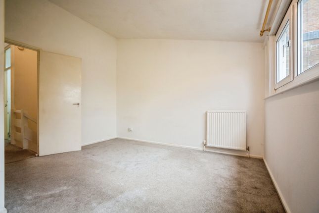 296, Phoenix Place, Dartford photo 4