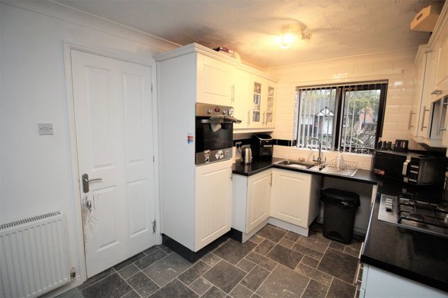 Bungalow for sale in Headingley Way, Edlington, Doncaster