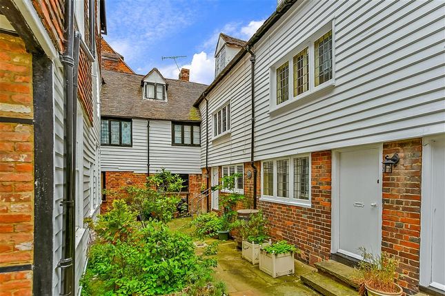 Thumbnail Cottage for sale in Knotts Square, Ashford, Kent