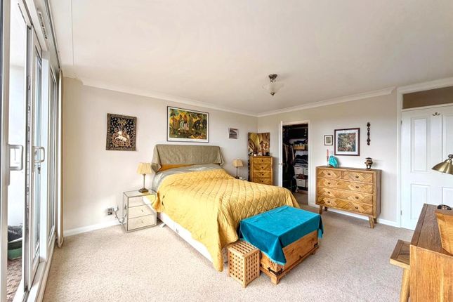 15 Meads Court, Carlisle Road, Eastbourne photo 4