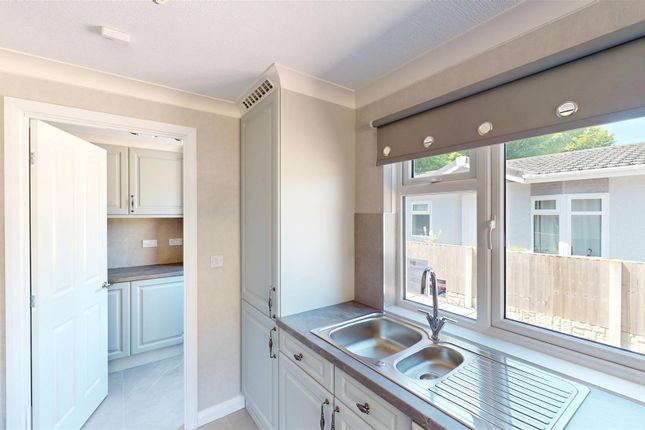 4, Pont Pentre Residential Park, Pontypridd photo 4