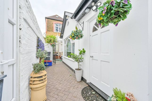 46, Grange Road photo 4
