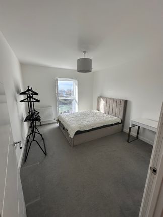 Flat 902, Cottesbrook Heights, Brumwell Avenue, Woolwich, London photo 4