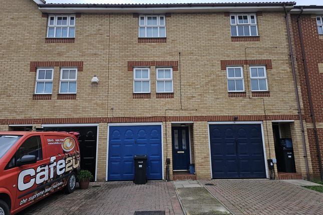 Thumbnail Town house for sale in Lupin Crescent, Ilford