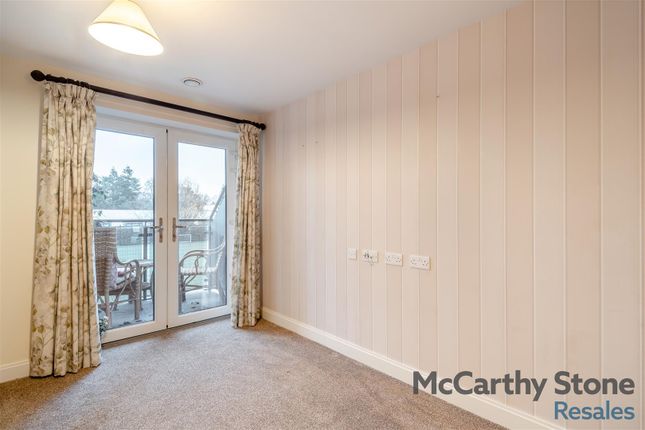 27 Thorneycroft, Wood Road, Wolverhampton photo 3