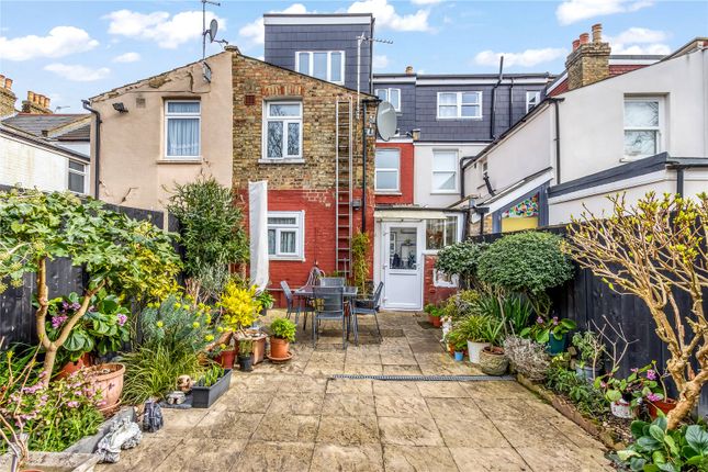 31, Parkhurst Road, London photo 3
