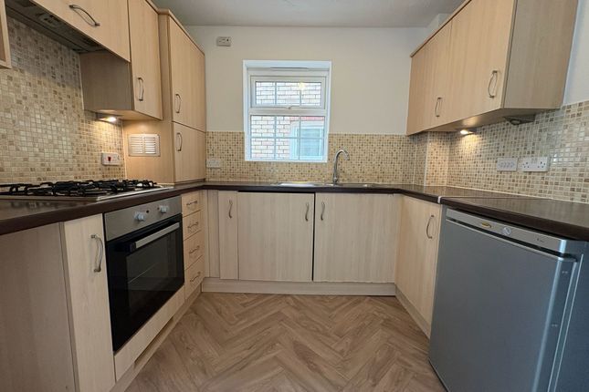 6, Lion Court, Northampton photo 2