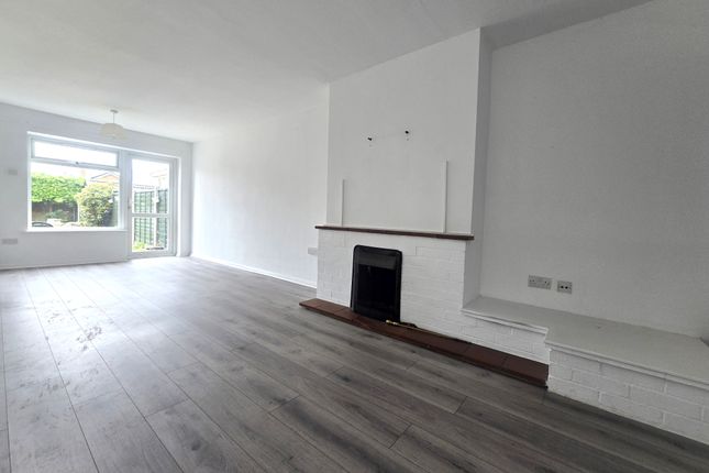 38, Windsor Drive, Market Drayton photo 2