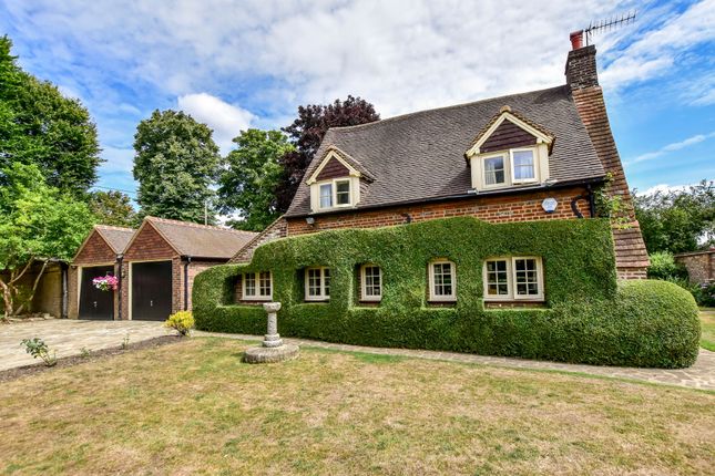 2-bed house on White Hart Cottage Chesham Road, Hemel Hempstead, £780,000