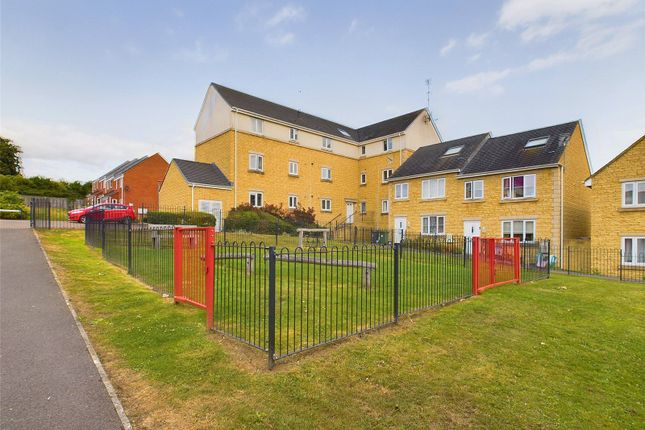 Thumbnail Flat for sale in Renard Rise, Stonehouse, Gloucestershire