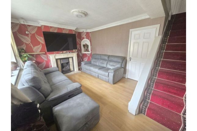 132, Blackwatch Road, Coventry photo 3