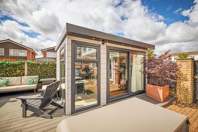 2, Morley Gardens, Derby photo 4