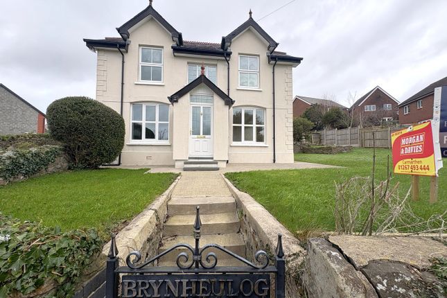 3-bed detached on Bryn Heulog, Roman Road, Carmarthen, £330,000