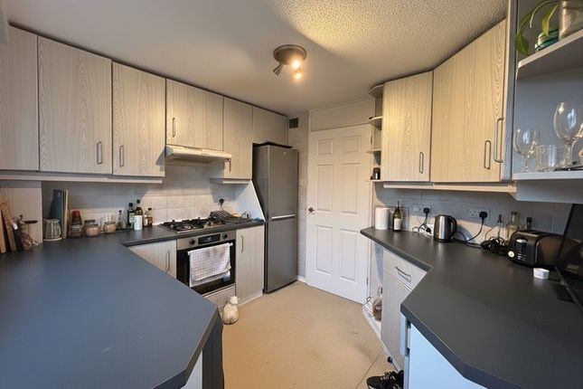 1a, Calder Close, Bristol photo 5