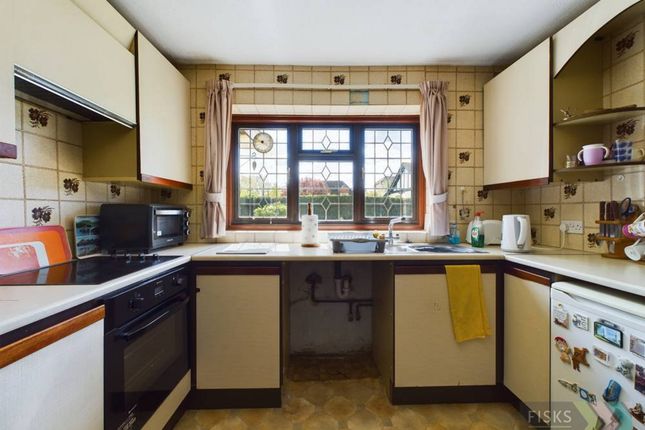 Bungalow for sale in Hertford Road, Canvey Island