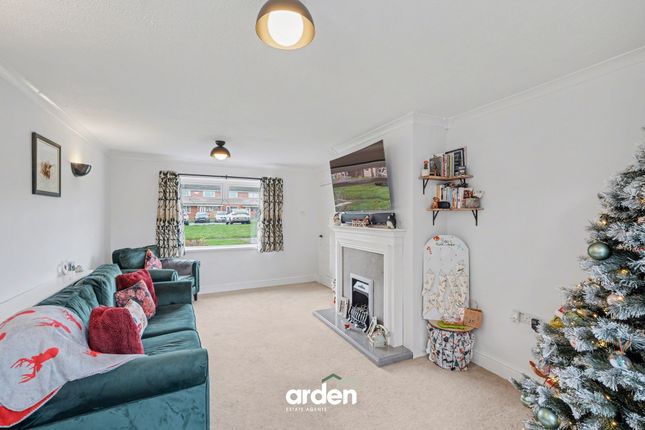 37 Bisley Close, Worcester photo 3