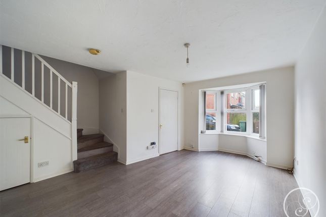 Town house for sale in Silkstone Court, Leeds