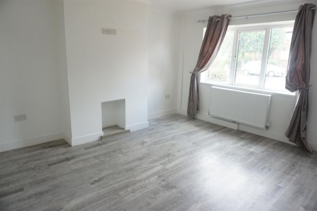 130, Lawn Avenue, Woodlands, Doncaster photo 3