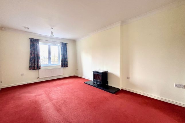 9, Meadow Place, Matlock photo 2