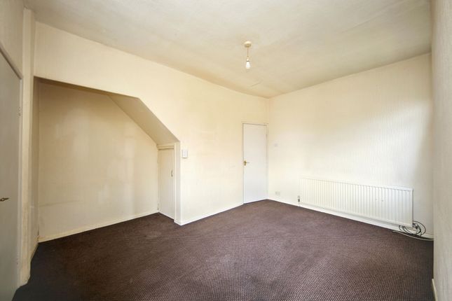 418 Ormskirk Road, Wigan photo 4